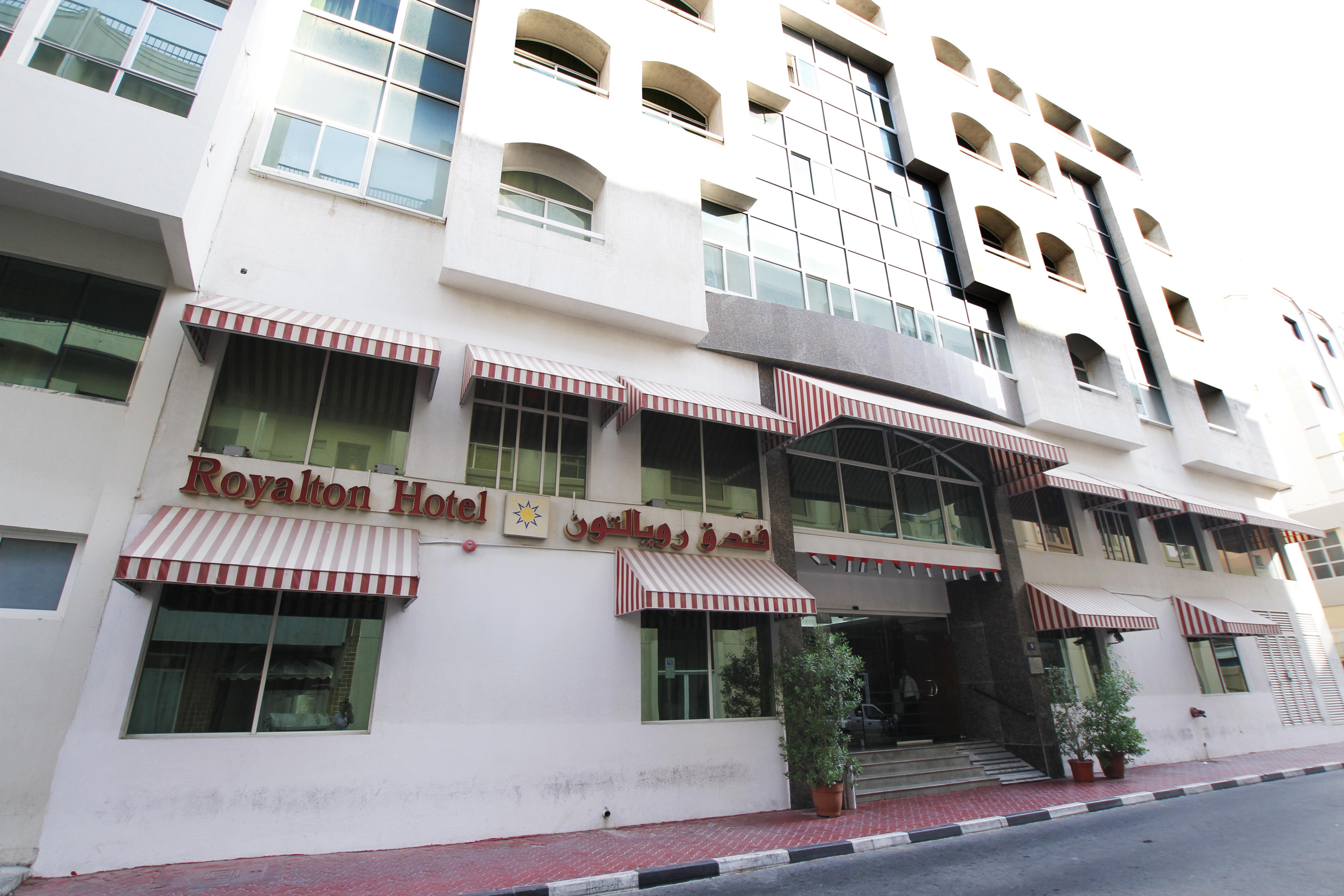 Royalton Hotel Dubai Bagian luar foto